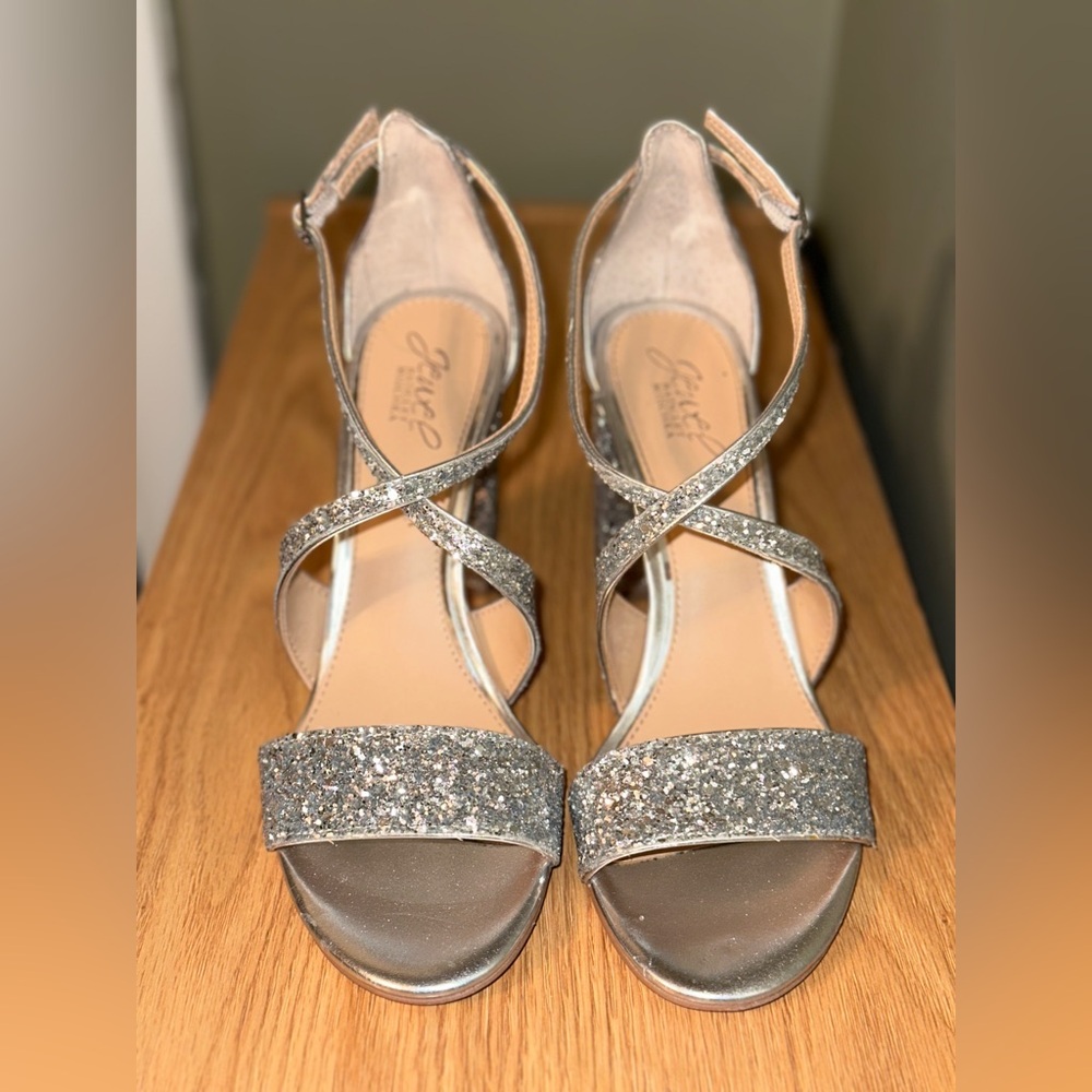 NWT Badgley Mischka glitter party sandal